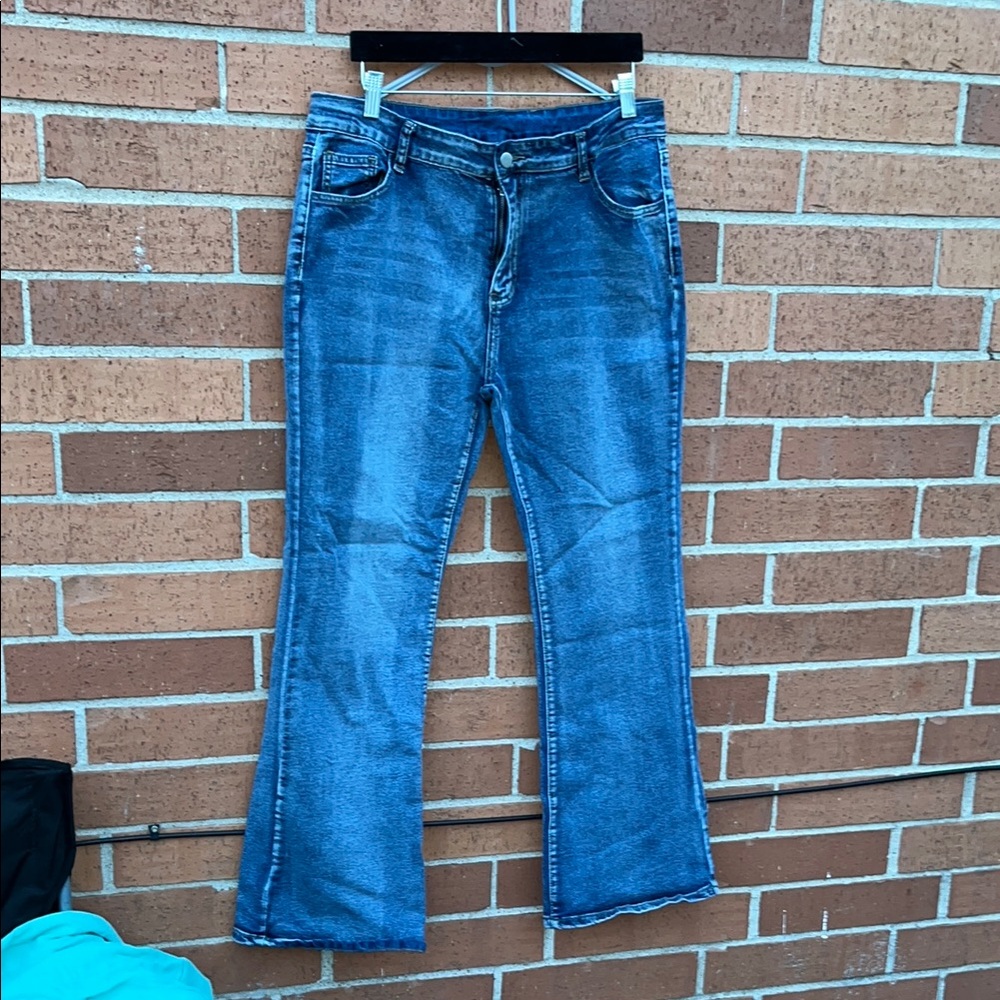 Stylish Blue Flare Wide Leg Jeans with Natural Fading